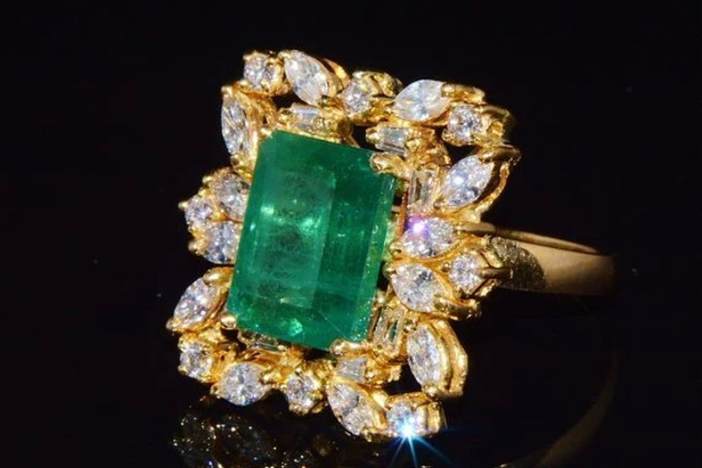 NATURAL EMERALD BUYING GUIDE