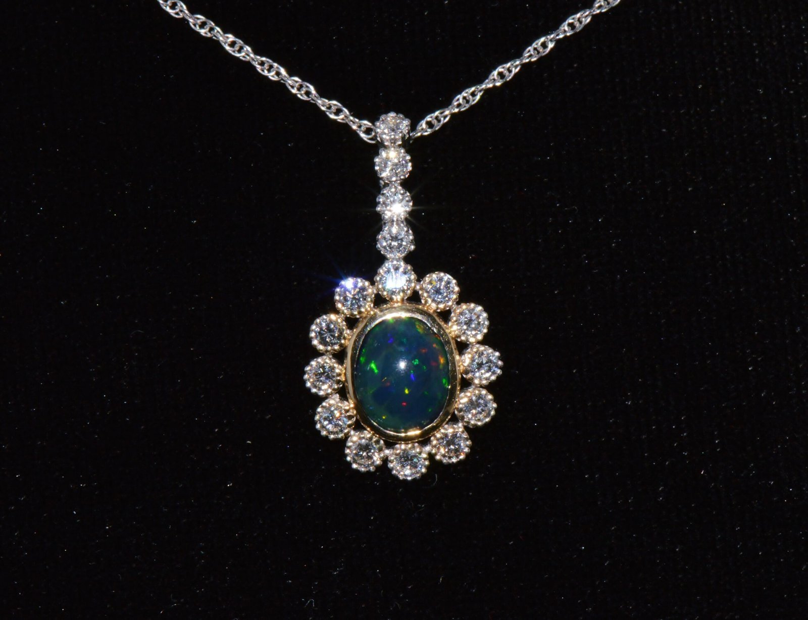 Certified Natural 2.77CTS VS F Diamond Black Opal 18K Solid Gold Pendant Necklace