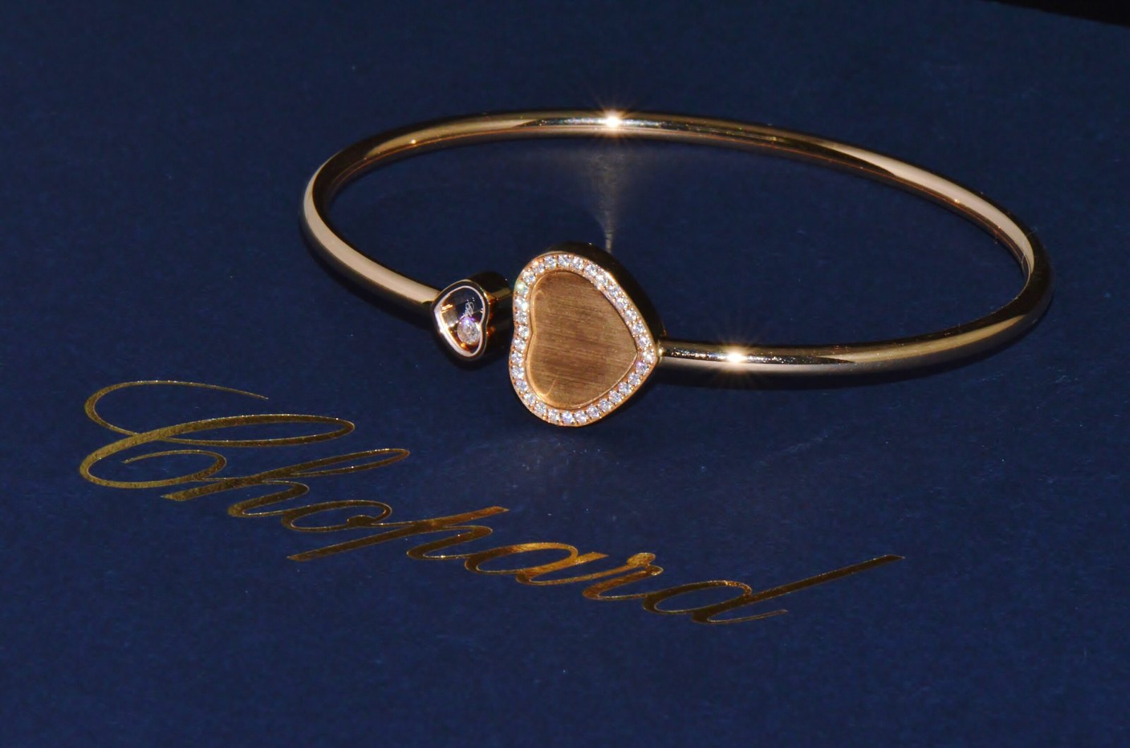 Authentic Chopard Happy Hearts James Bond 007 Limited Edition 18k Rose Gold Diamond Bangle Bracelet