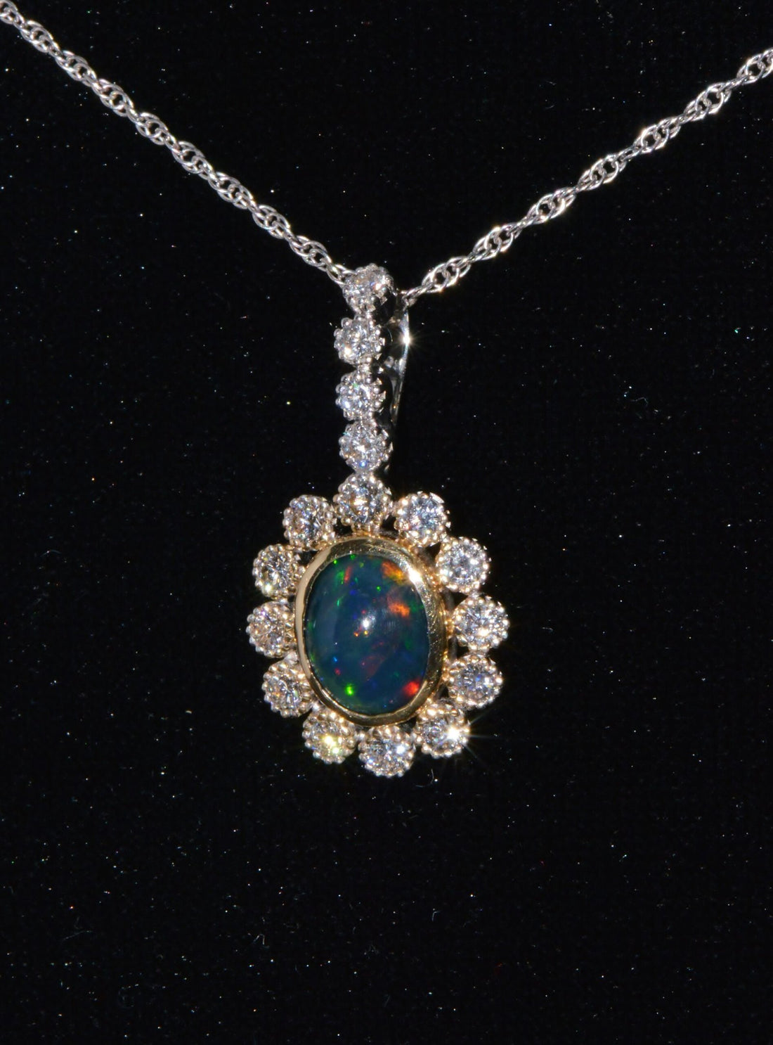 Certified Natural 2.77CTS VS F Diamond Black Opal 18K Solid Gold Pendant Necklace