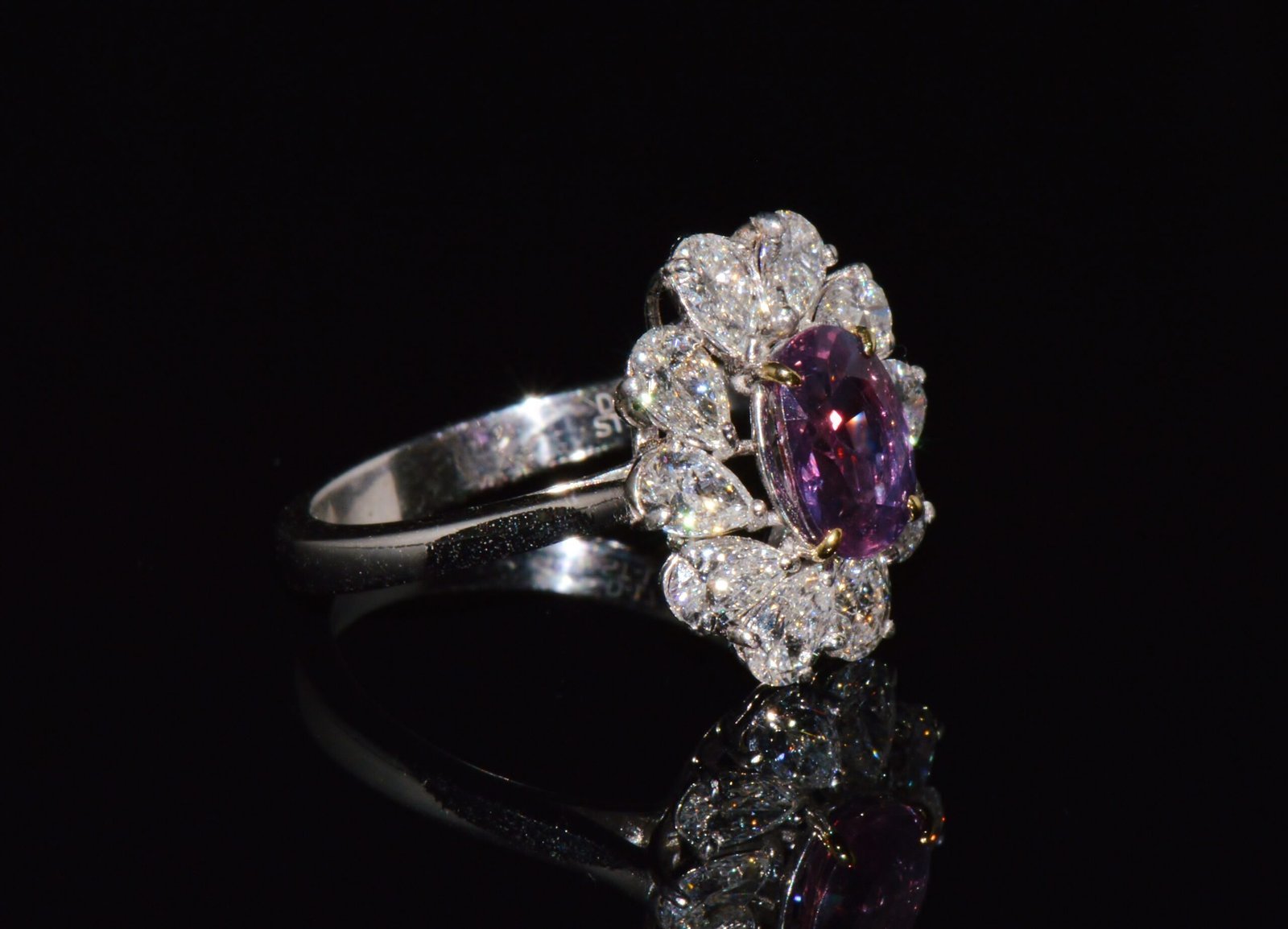 GIA Certified 3.15CT No-Heat Purple Pink Sapphire & Diamond 18K Gold Halo Ring