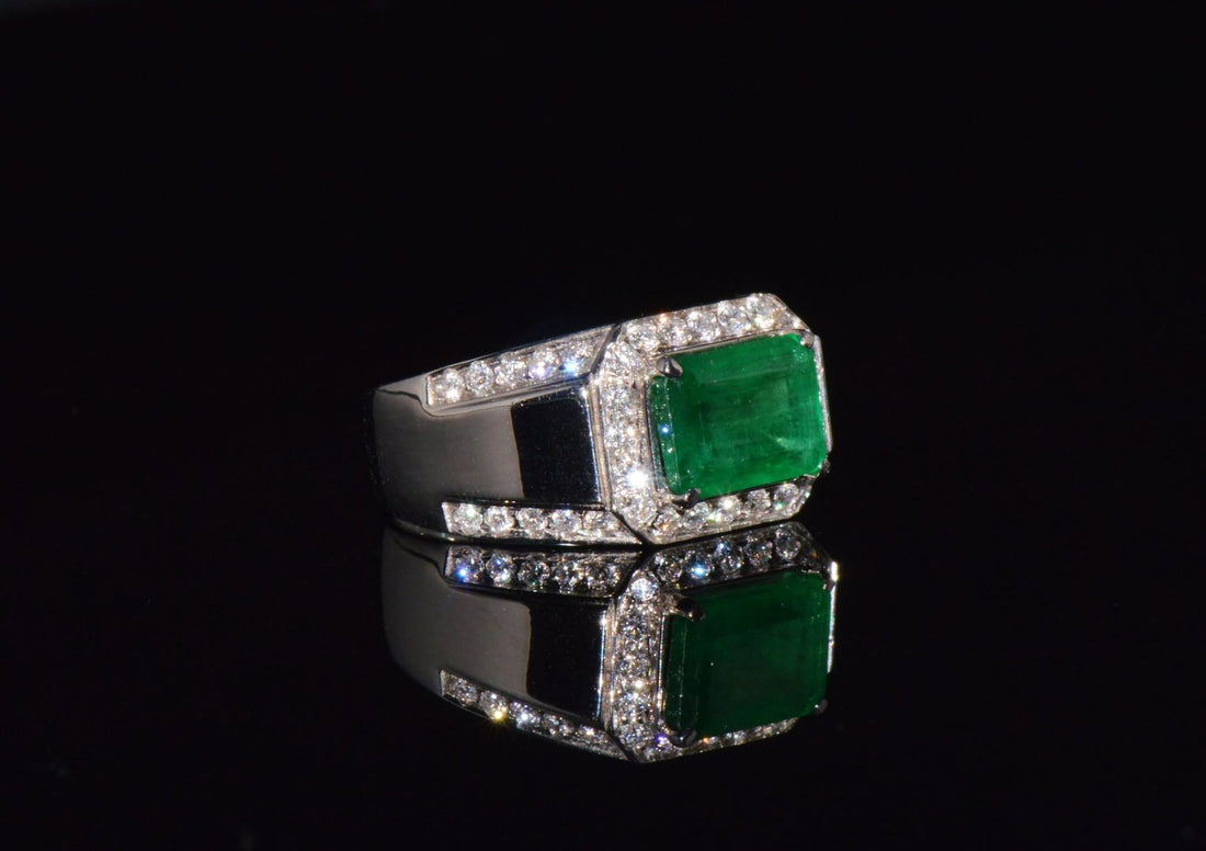 Certified Natural 2.91CTS VS F Diamond Emerald 18K Solid Gold Mens Womens Band Ring