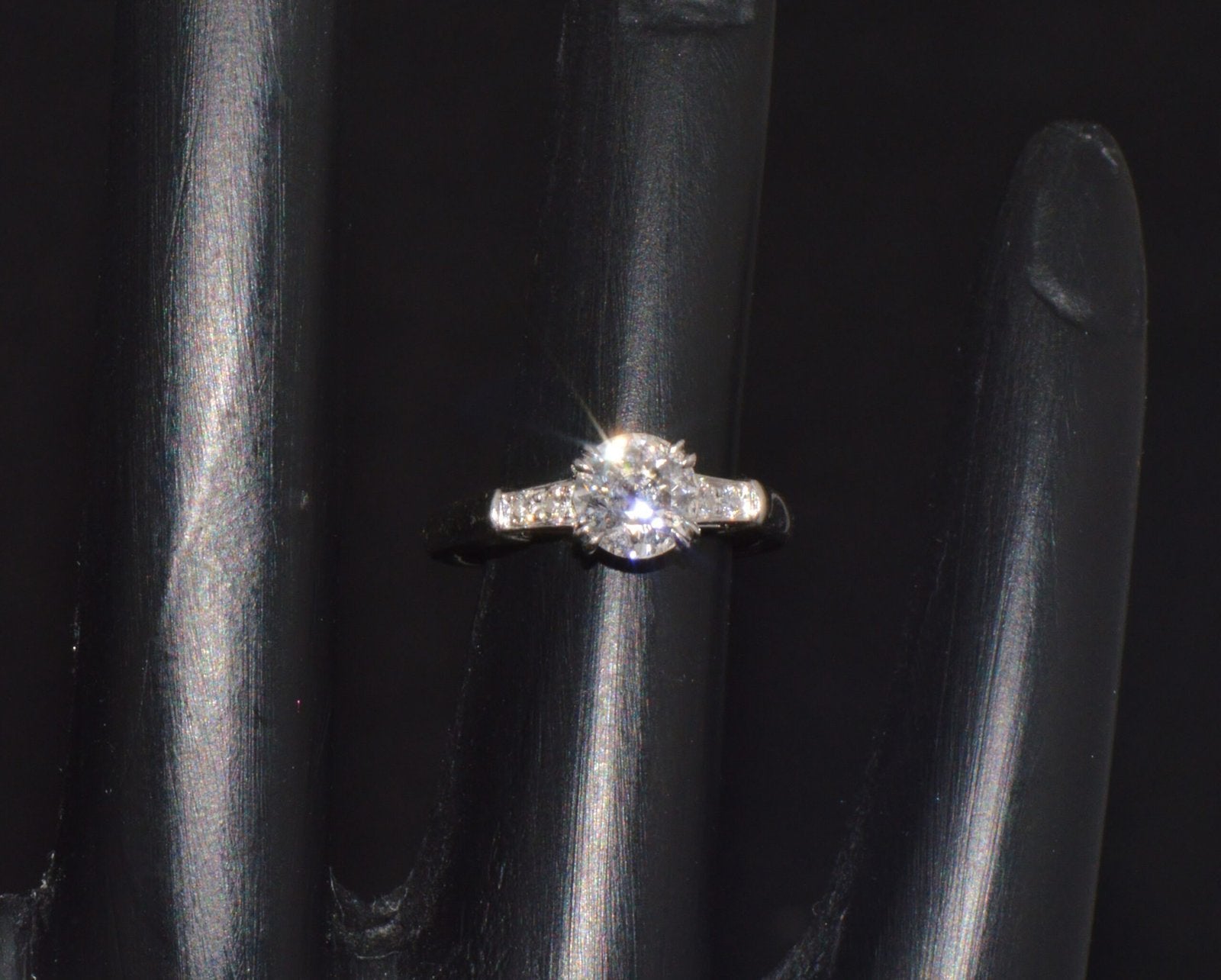 Genuine Harry Winston GIA Certified 0.77CTS F VS Diamond Tryst Platinum Engagement Ring