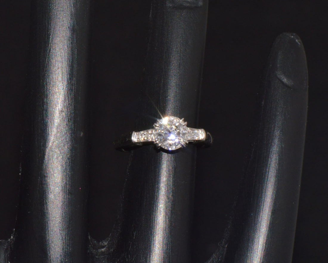 Genuine Harry Winston GIA Certified 0.77CTS F VS Diamond Tryst Platinum Engagement Ring