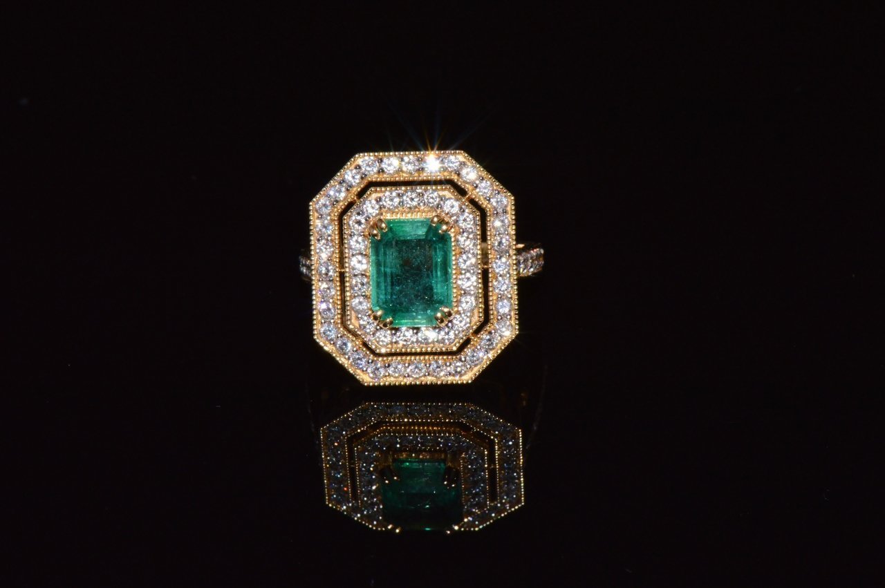 Certified Natural 3.4CTS VS F Diamond Emerald 18K Solid Gold Cocktail Milgrain Ring
