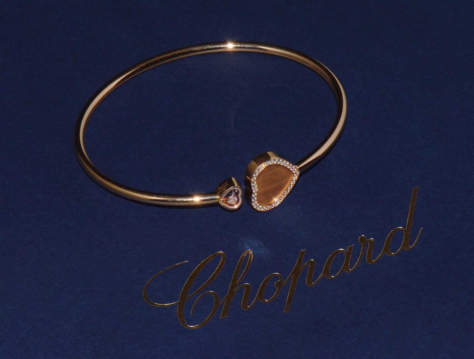 Authentic Chopard Happy Hearts James Bond 007 Limited Edition 18k Rose Gold Diamond Bangle Bracelet