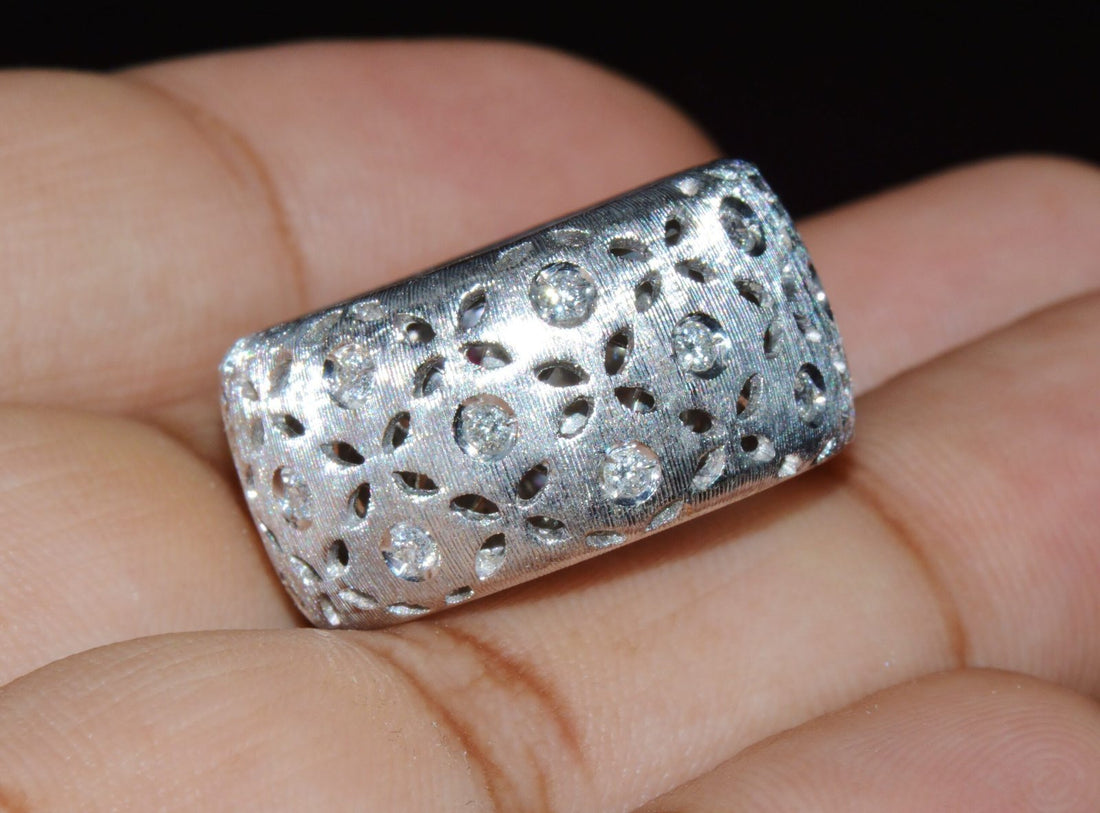 Authentic Roberto Coin Granada Natural 0.32Ct Diamond 18K White Gold Wide Band Ring