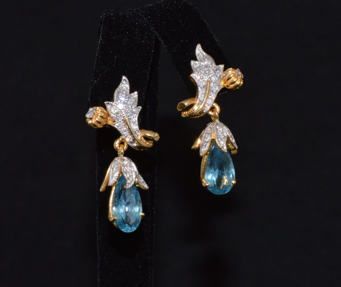 Certified Natural 5.67Cts VS F Diamond Aquamarine 18K Gold Dangle Earrings