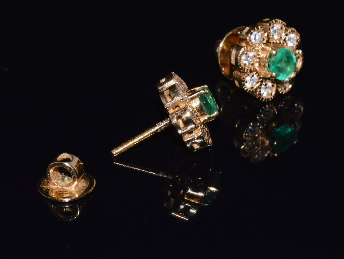 Certified Natural 1.8CTS VS F Diamond Emerald 18K Solid Gold Floral Stud Earrings