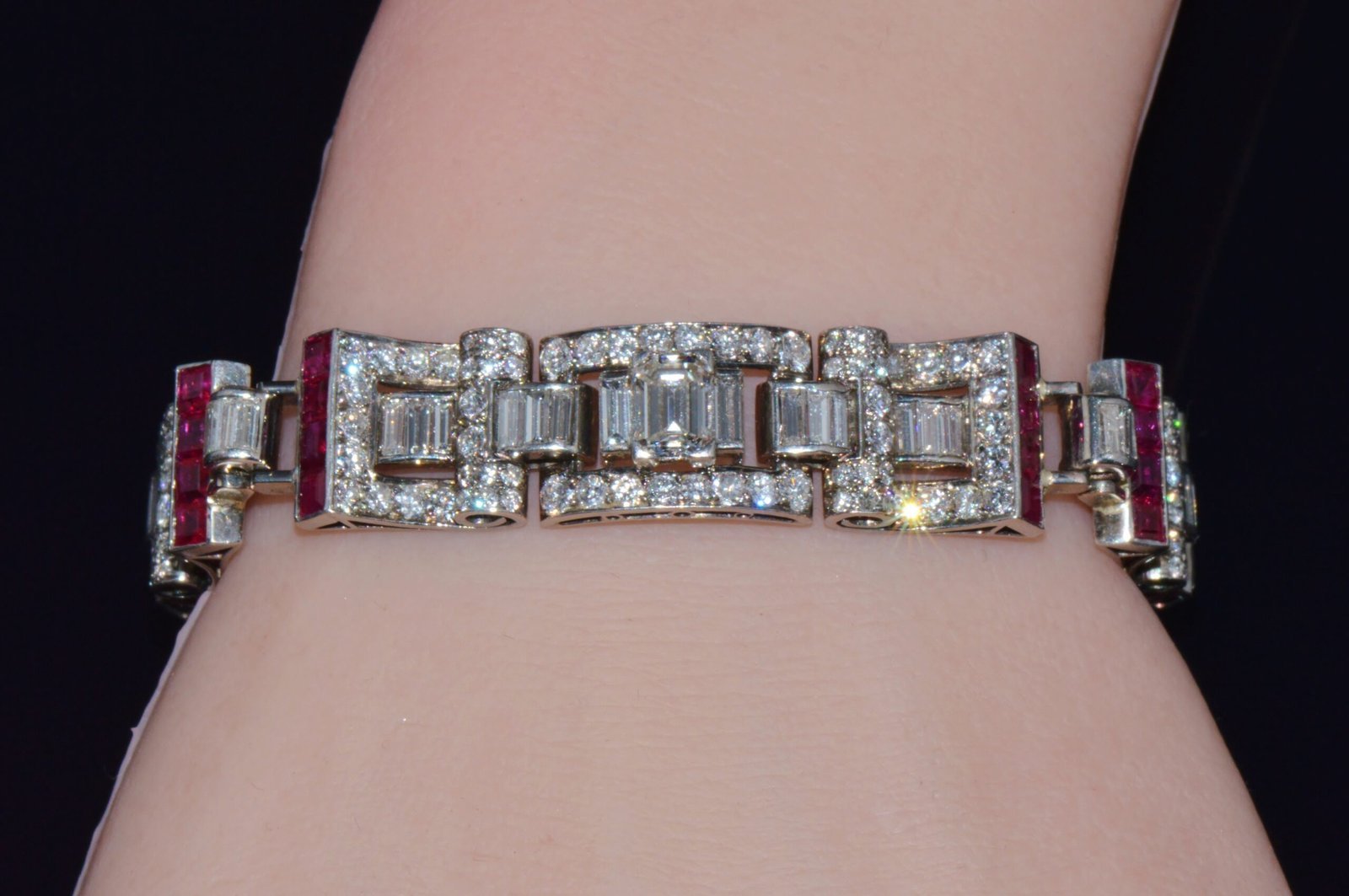 Waslikoff & Sons GIA Certified Natural 21.5Cts Burma Ruby Diamond Platinum Art Deco Bracelet