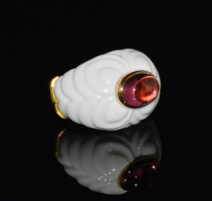 Vintage Bvlgari Chandra Pink Tourmaline & White Porcelain Ring in 18K Yellow Gold – Size 7.5