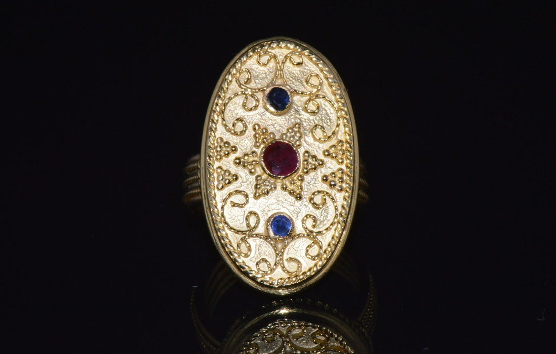 Gorgeous Natural Ruby Sapphire 18K 750 Solid Gold Etruscan Cannetille Greek Ring