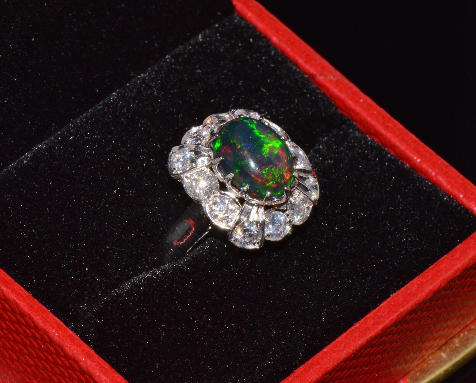 Certified Natural 2.69Cts VS F Diamond Black Opal 18K Solid Gold Tiered Dome Ring