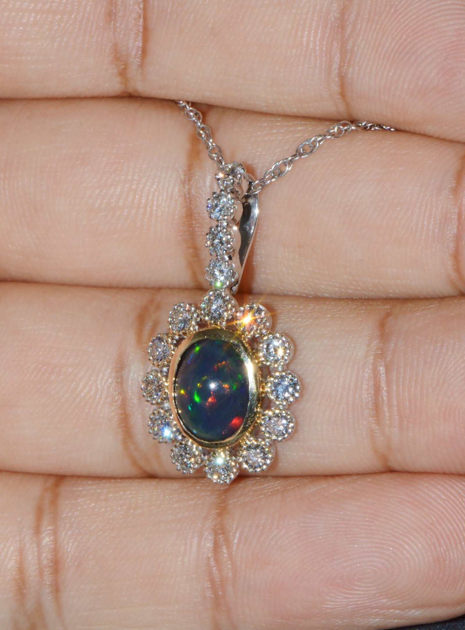 Certified Natural 2.77CTS VS F Diamond Black Opal 18K Solid Gold Pendant Necklace