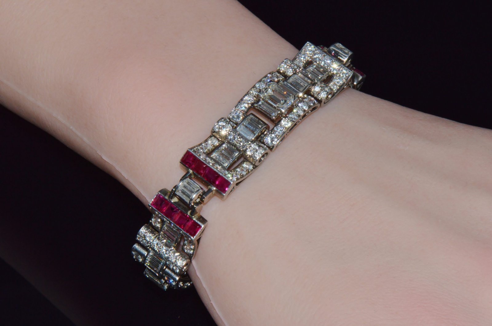 Waslikoff & Sons GIA Certified Natural 21.5Cts Burma Ruby Diamond Platinum Art Deco Bracelet
