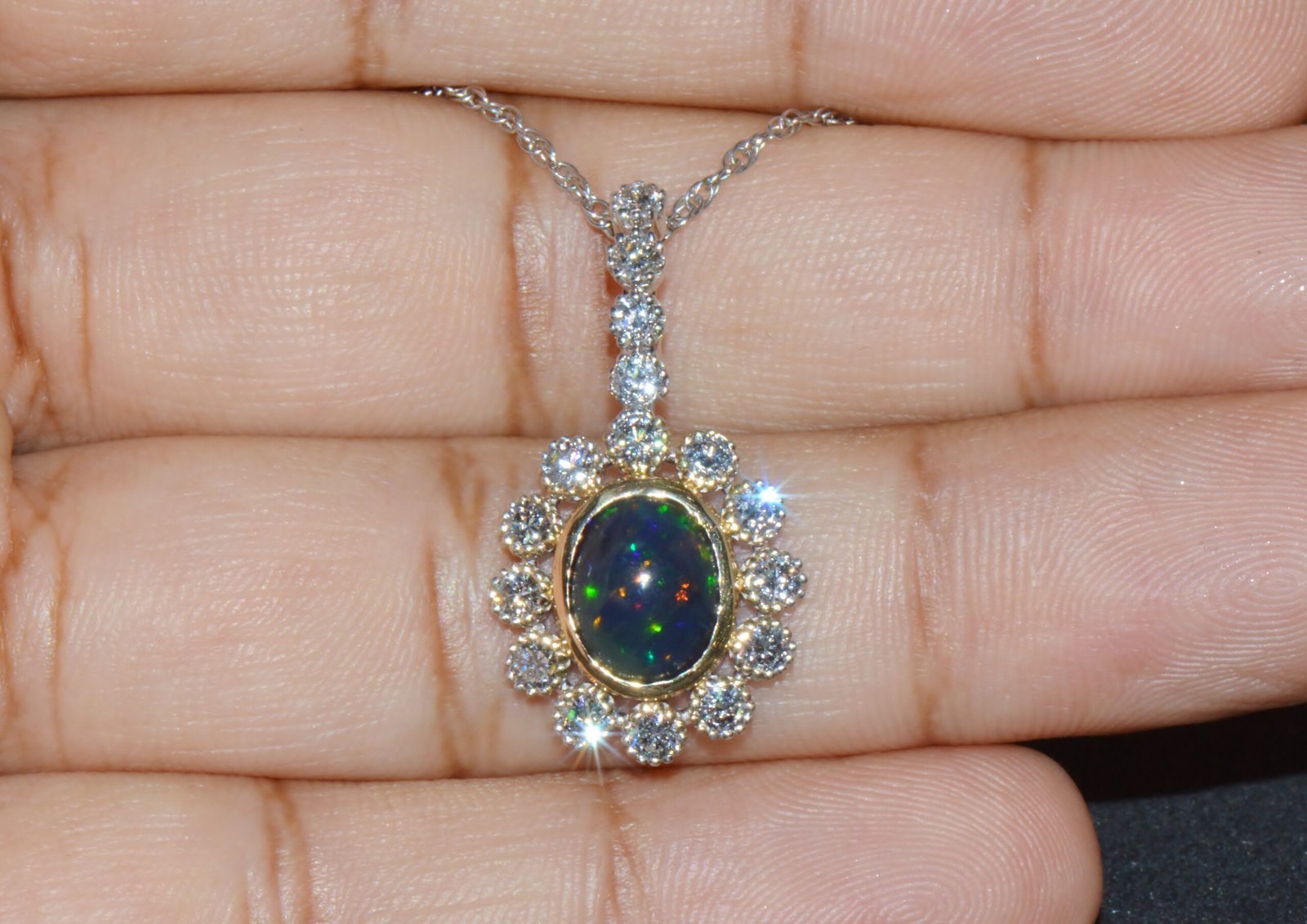 Certified Natural 2.77CTS VS F Diamond Black Opal 18K Solid Gold Pendant Necklace