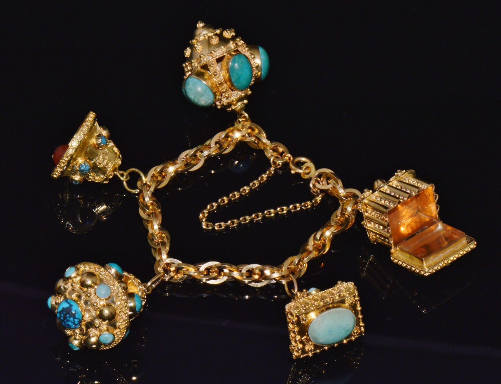 Estate Italian UNOAERRE Etruscan Revival Solid 18K Gold Turquoise Carnelian Charm Fob Bracelet