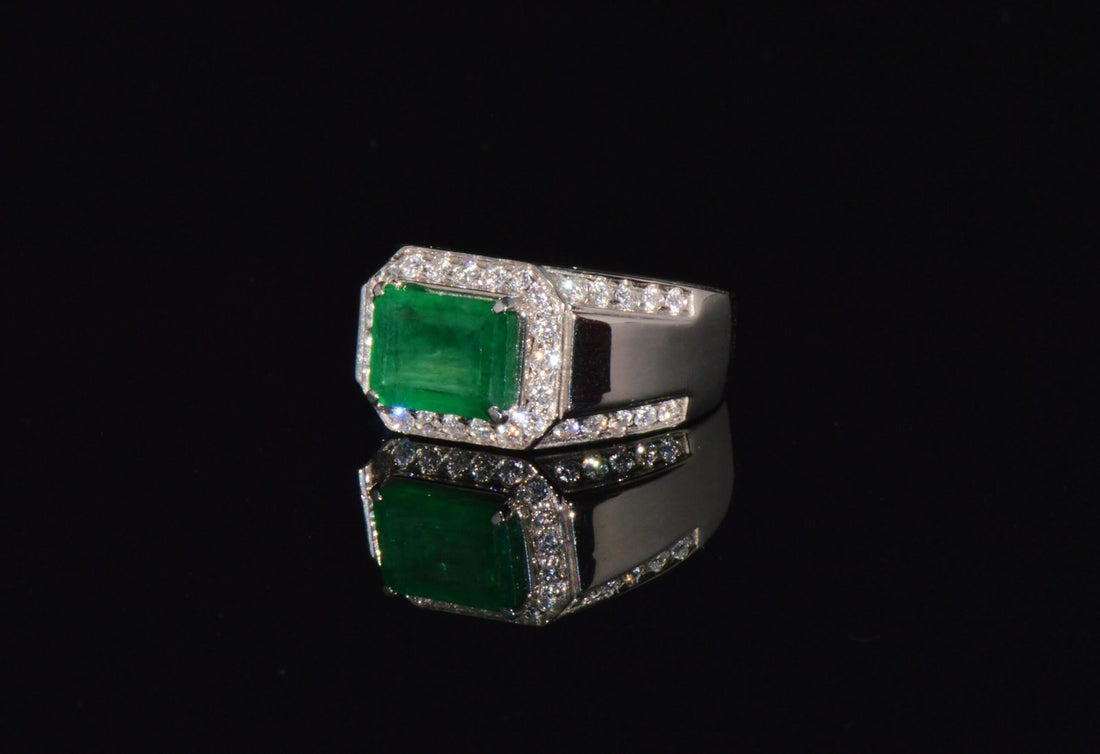 Certified Natural 2.91CTS VS F Diamond Emerald 18K Solid Gold Mens Womens Band Ring