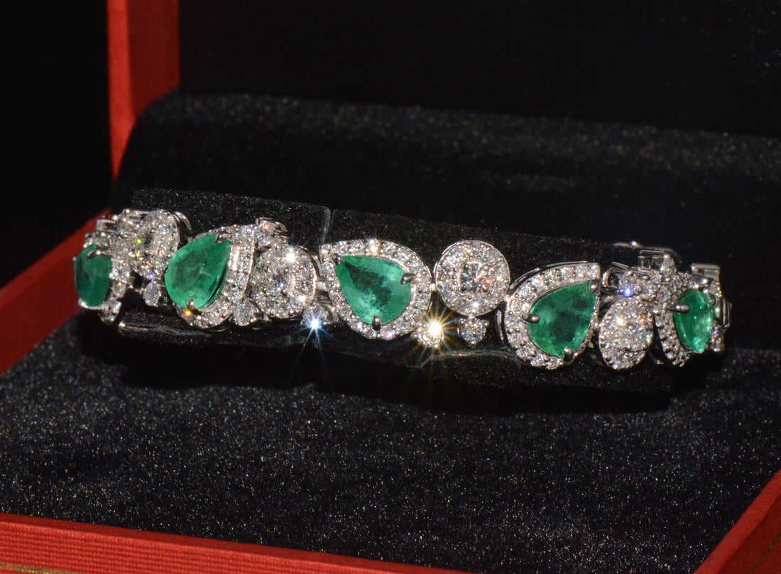 GIA Natural 15.05CTS Brazilian Emerald Diamond 18K White Gold Bracelet