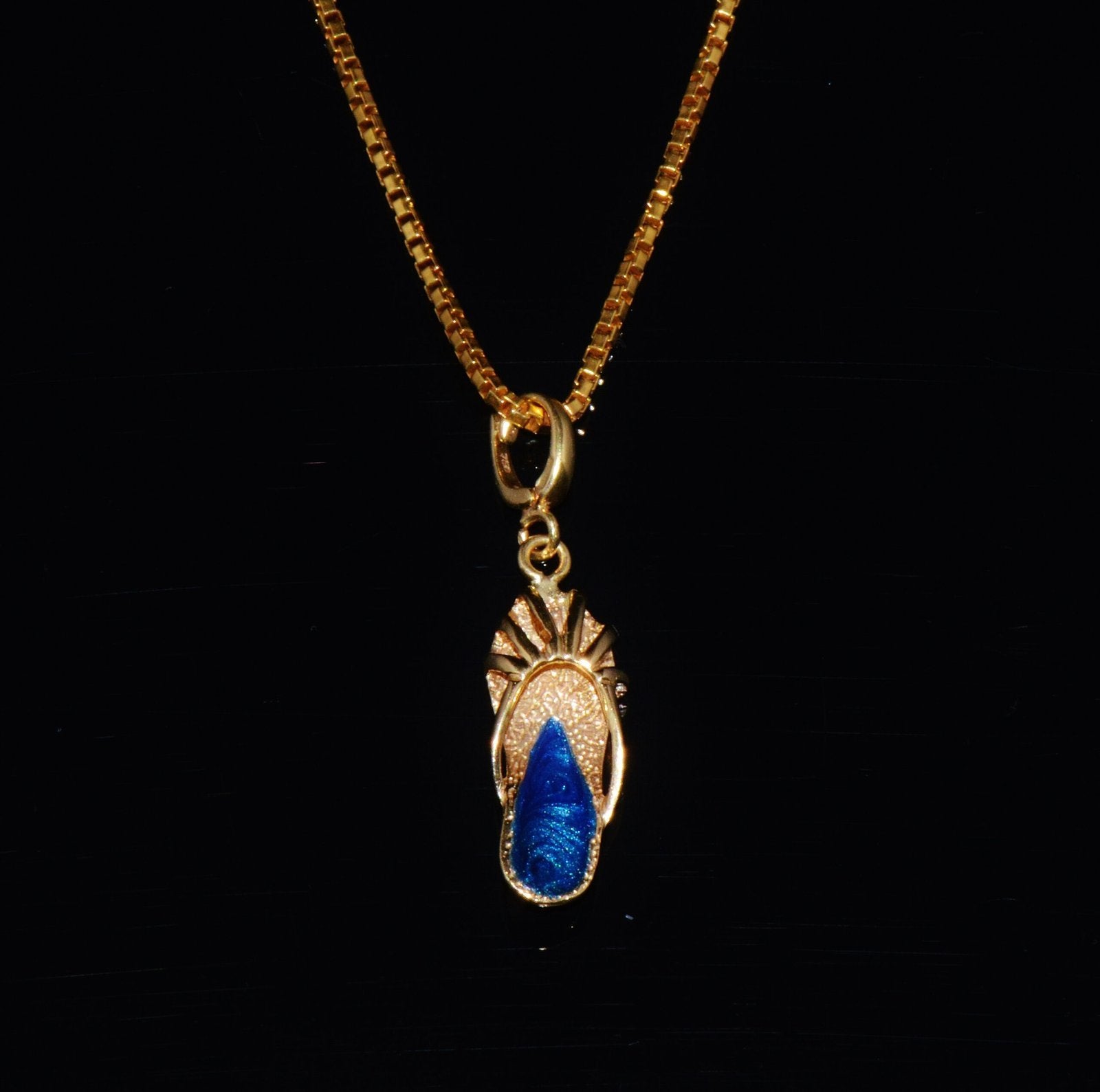 Gorgeous Italian Solid 18K Yellow Gold Sandal Heel Enameled Enhancer Pendant Charm