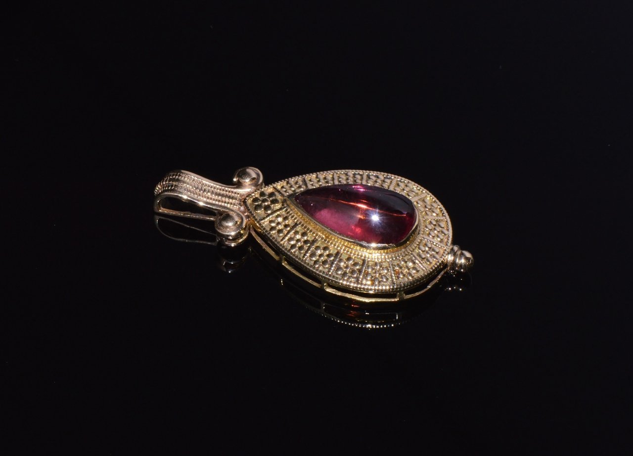 Certified Natural 7.41Cts Pink Tourmaline 18K 750 Solid Gold Filigree Etruscan Pendant