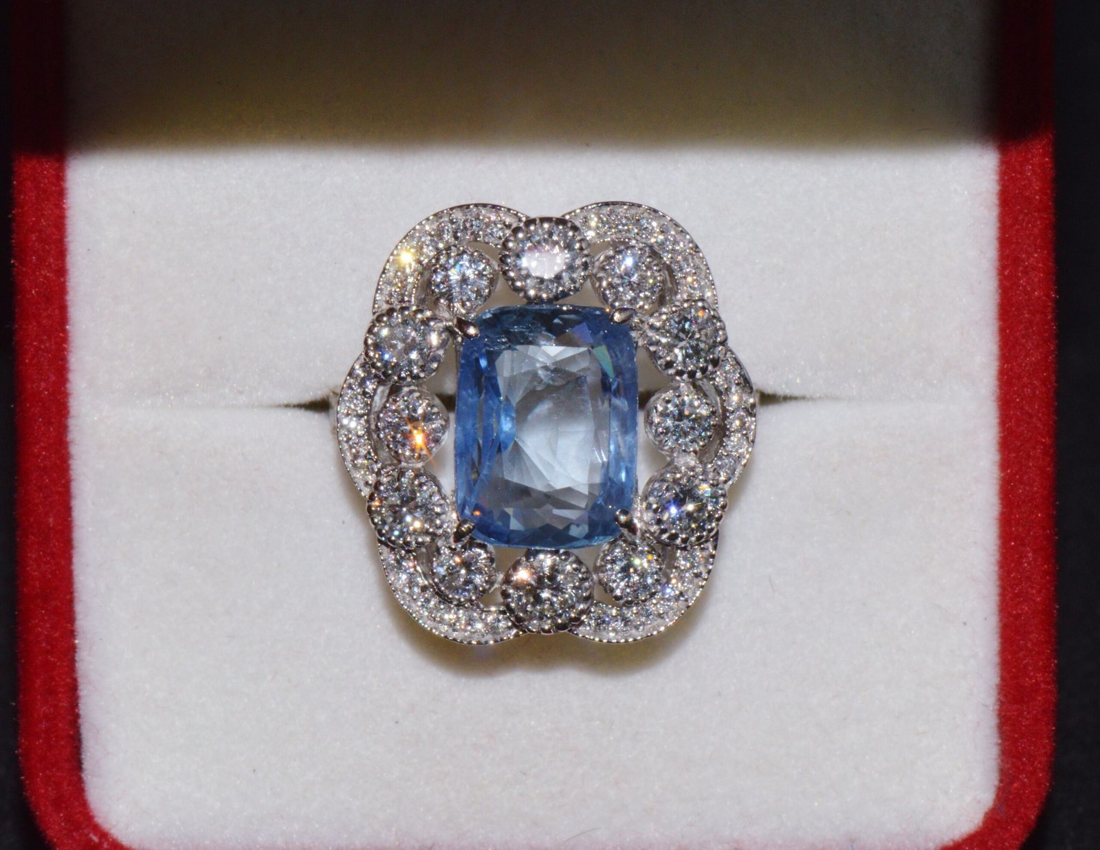 GIA Natural 9.66CTS VS F Diamond No Heat Blue Sapphire 750 18K Gold Cocktail Ring