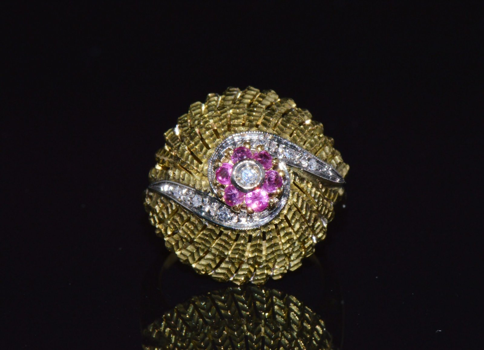 Vintage Natural .50Cts VS G Diamond Ruby 18K Solid Gold 2 Tone Bombay Dome Ring