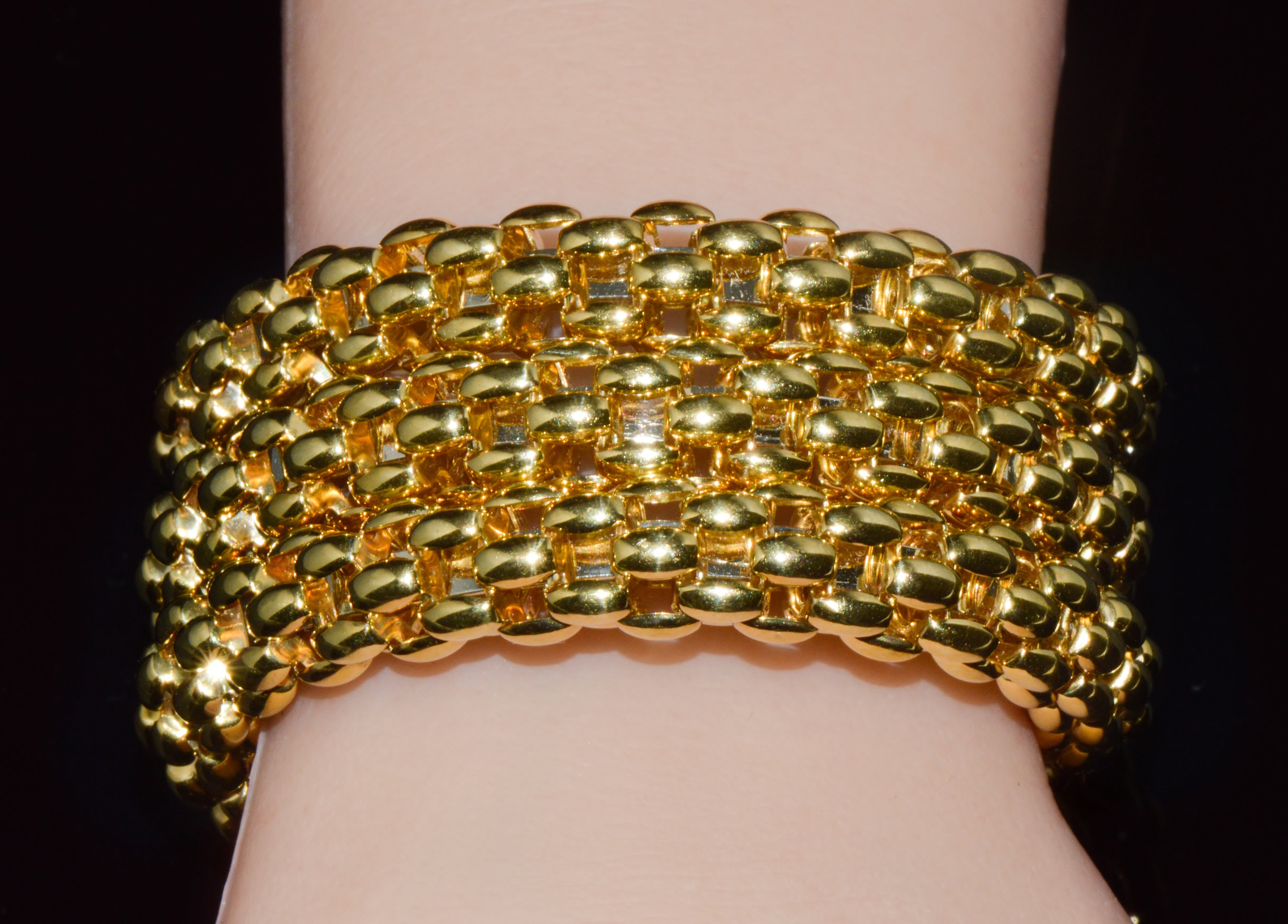 Italian FOPE Flex’it Blue Sapphire Woven Triple Wrap Bangle Bracelet in 18K Yellow & White Gold