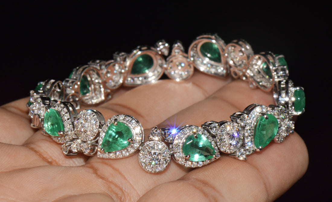 GIA Natural 15.05CTS Brazilian Emerald Diamond 18K White Gold Bracelet