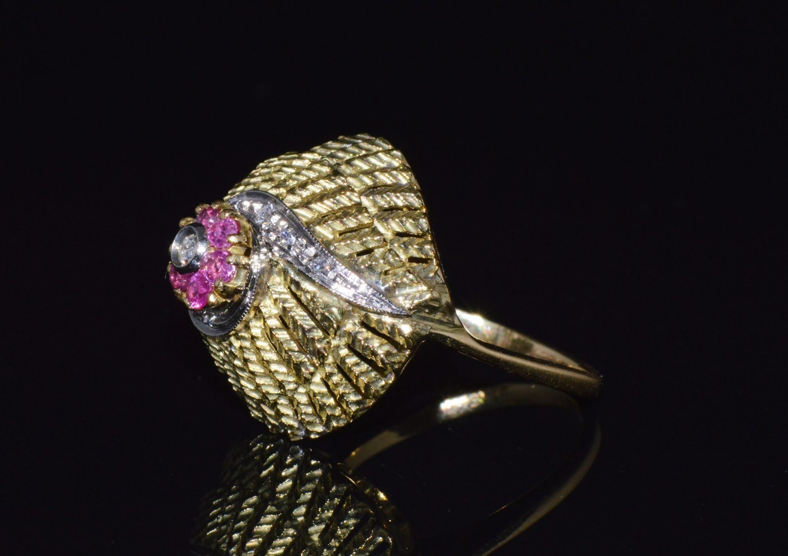 Vintage Natural .50Cts VS G Diamond Ruby 18K Solid Gold 2 Tone Bombay Dome Ring