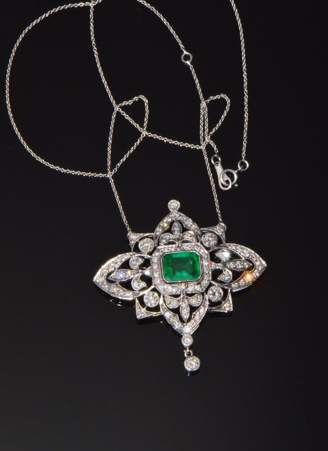 Vintage Art Deco GIA Natural 6.91Cts VS F Diamond Emerald 18K Solid Gold 950 Platinum Pendant Necklace