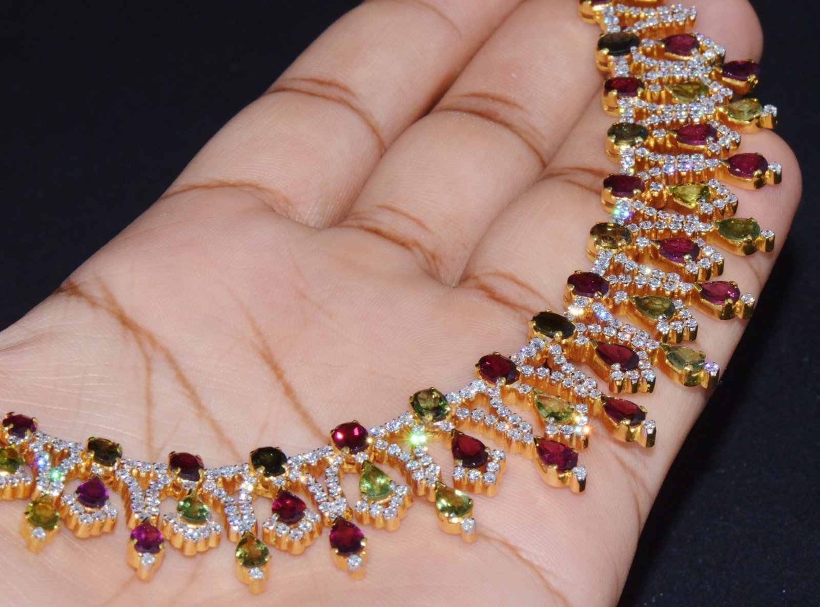 Certified Natural 26.2CTS VS G Diamond Tourmaline 18K Solid Gold Cocktail Necklace