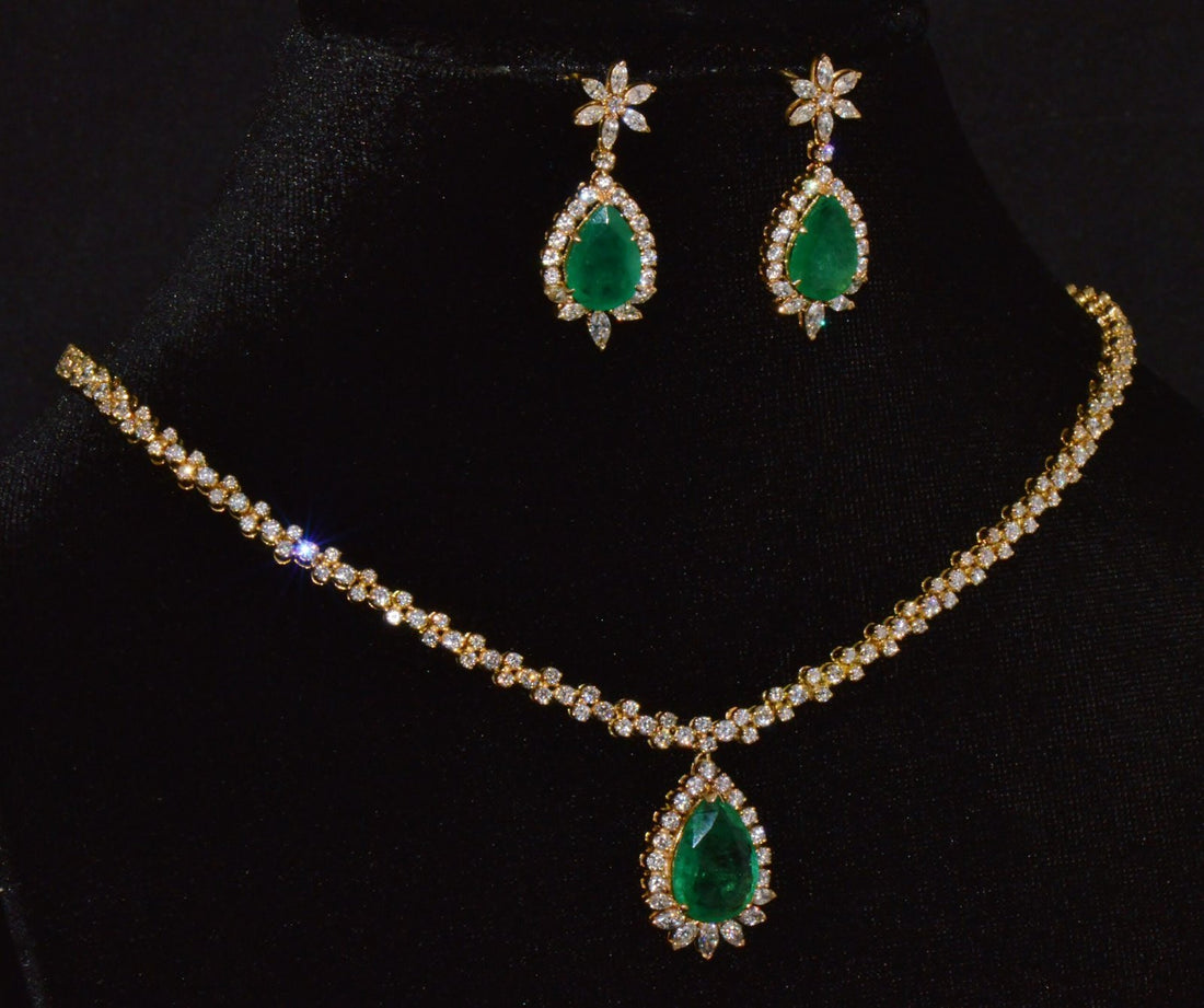 GIA Certified Natural 21.76CTS VS F Diamond Emerald 18K Solid Gold Necklace Earrings Set