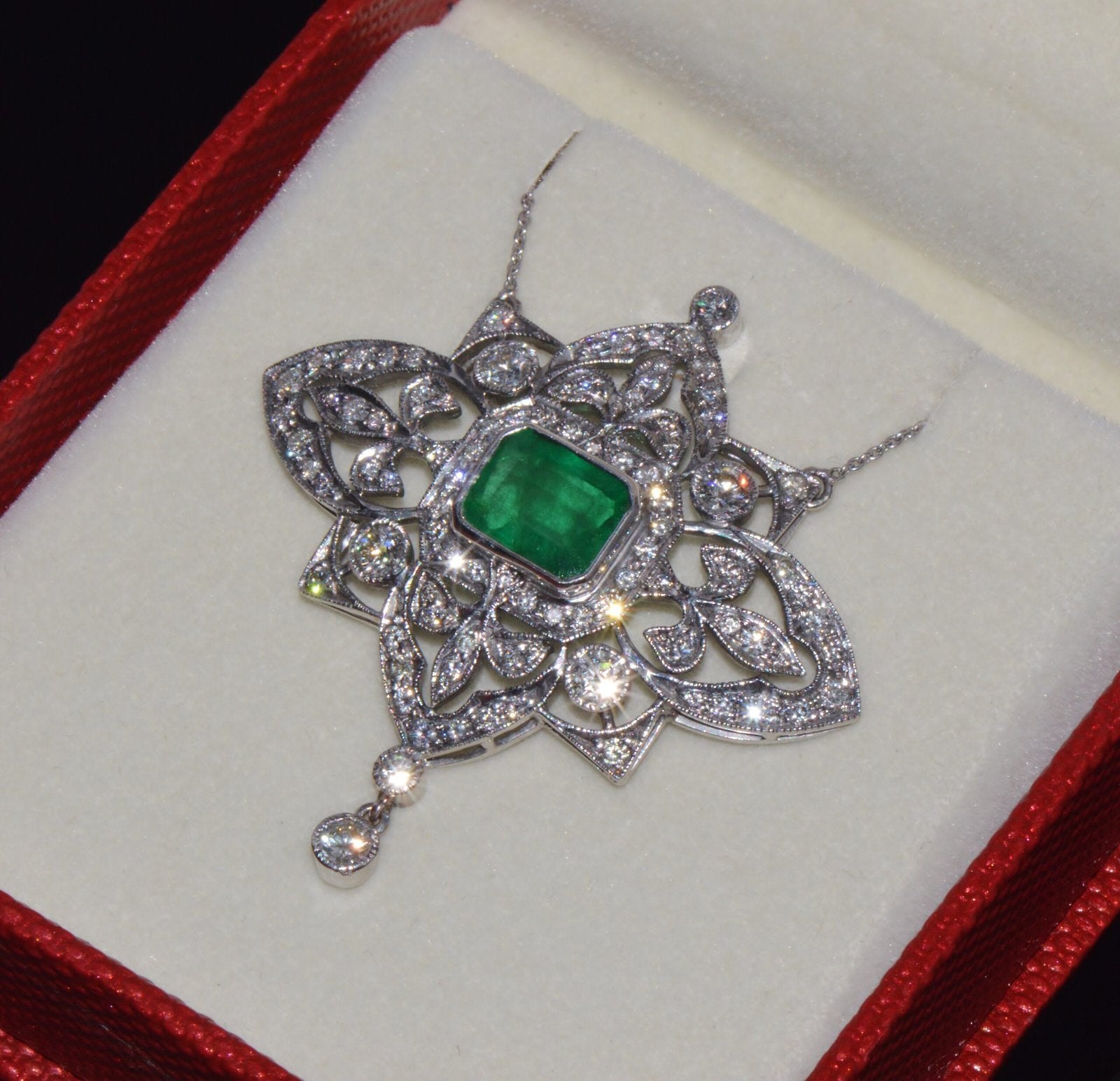 Vintage Art Deco GIA Natural 6.91Cts VS F Diamond Emerald 18K Solid Gold 950 Platinum Pendant Necklace
