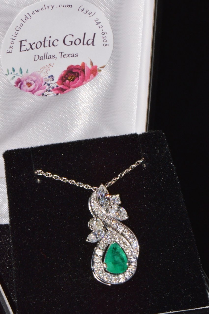 Certified Natural 4.34Cts VS F Diamond Emerald 18K Solid Gold Pendant Necklace