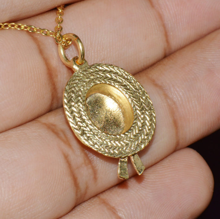 Vintage Italian 18K Solid Gold Venetian Gondolier Straw Hat Charm Pendant