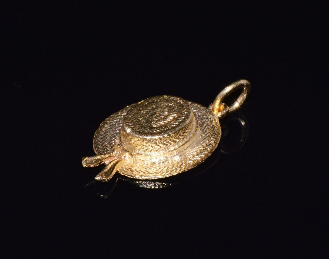 Vintage Italian 18K Solid Gold Venetian Gondolier Straw Hat Charm Pendant