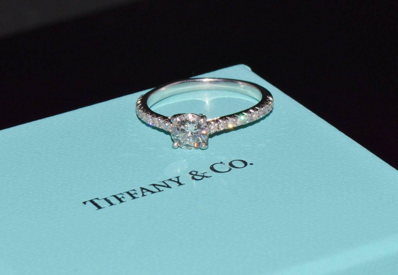 Genuine Tiffany & Co. Natural 0.81Cts Diamond Novo 950 Platinum Engagement Ring