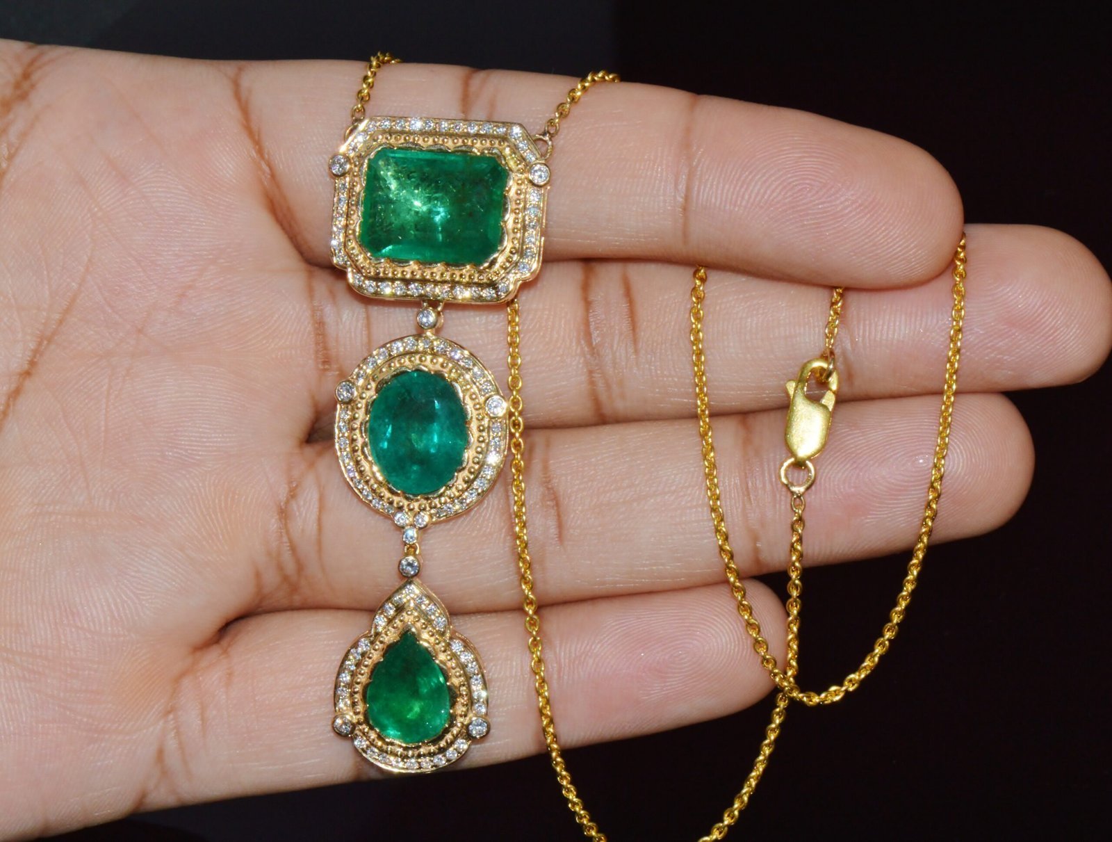 GIA Natural 18.4Cts VS F Diamond Emerald 18K Solid Gold Reversible 2-in-1 Pendant Necklace