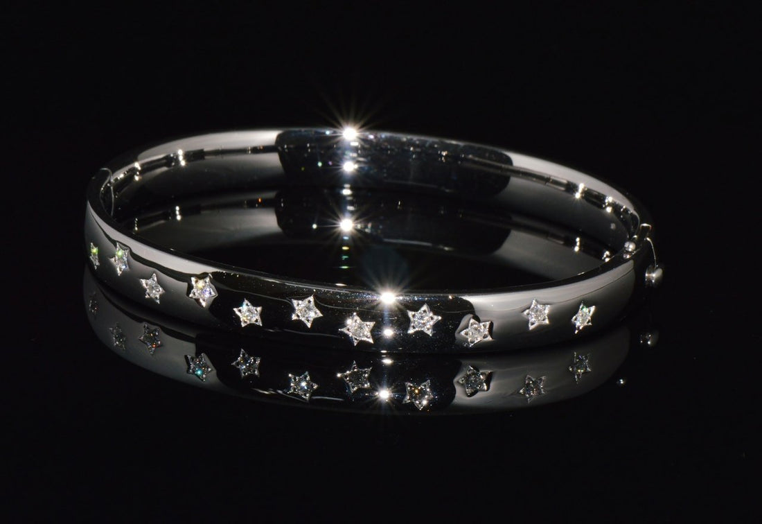 Designer Natural 0.35Cts Diamond 18K Solid Gold Celestial Starburst Stacking Bangle