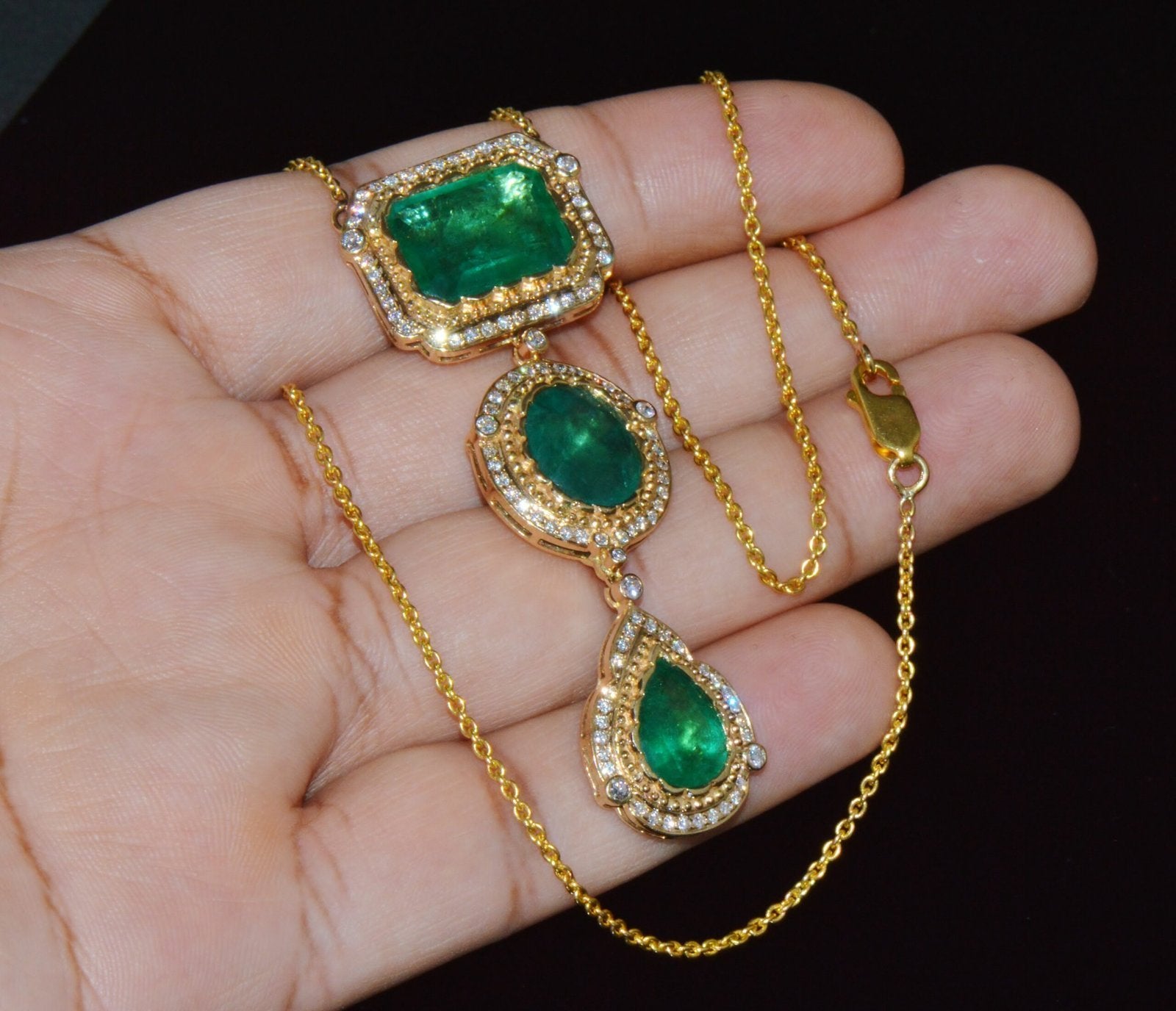 GIA Natural 18.4Cts VS F Diamond Emerald 18K Solid Gold Reversible 2-in-1 Pendant Necklace