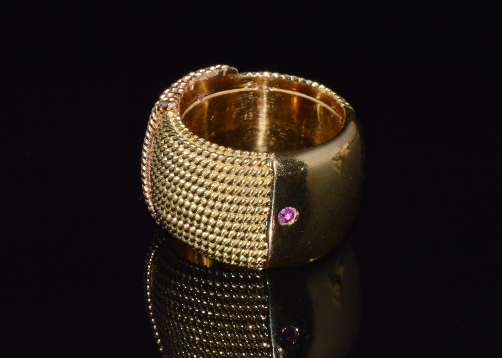 Authentic Vintage Roberto Coin Opera 18K Yellow & Rose Gold Wide Statement Band Ring with Hidden Ruby