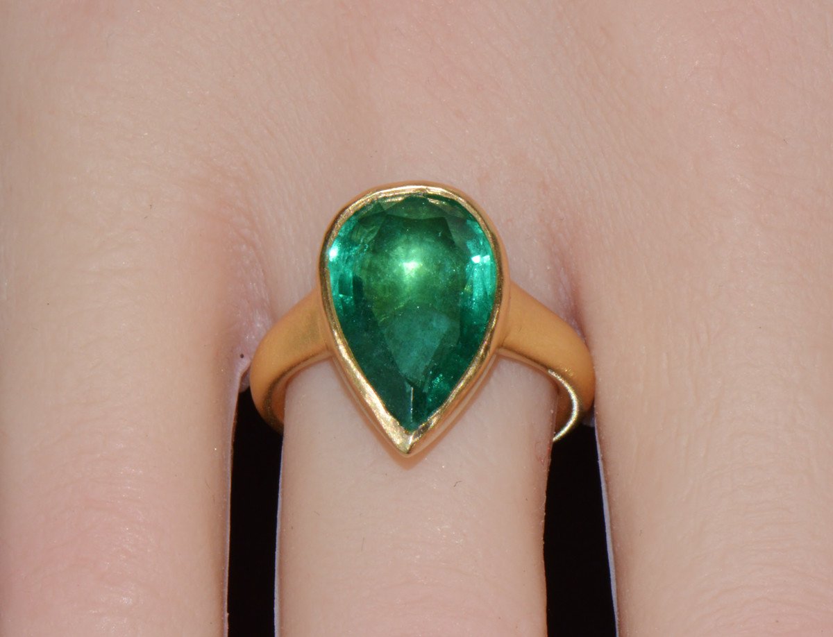 GIA Certified 5.25CT Natural Emerald Sculptural Bezel Solid 18K Gold Ring