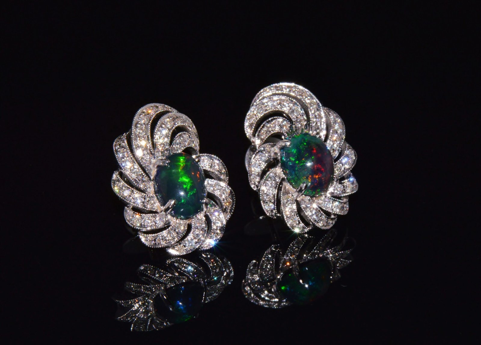 Certified Natural 3.45Cts VS F Diamond Black Opal 18K Solid Gold Cocktail Swirl Earrings