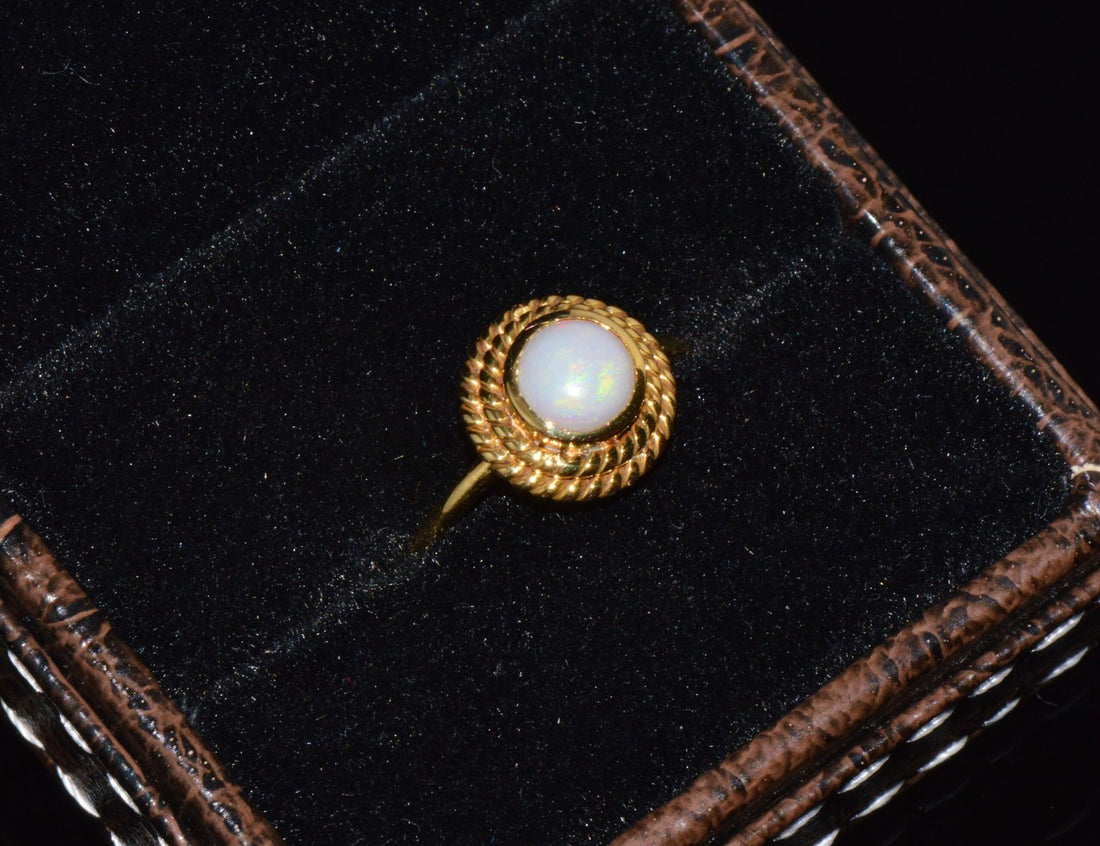 Certified Natural 1.18Cts Cabochon Opal 750 18K Solid Gold Bezel Filigree Stacking Ring