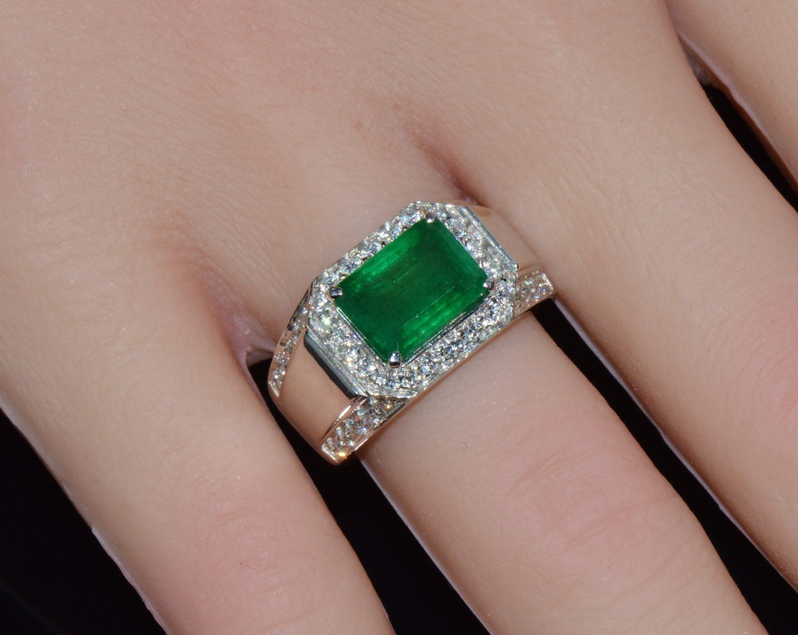 Certified Natural 2.91CTS VS F Diamond Emerald 18K Solid Gold Mens Womens Band Ring