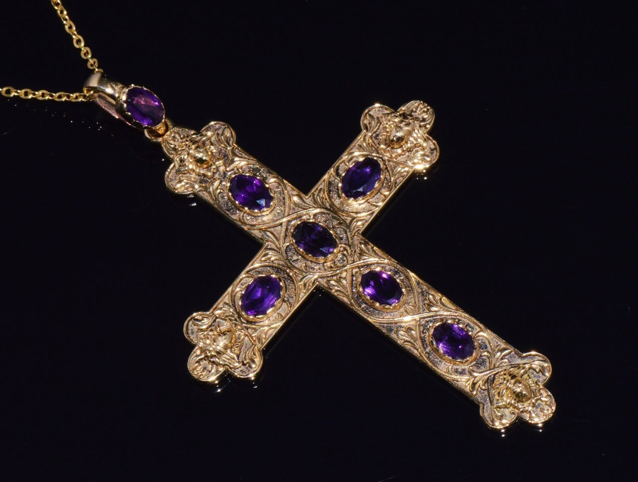 Certified Natural 2.95Cts Amethyst 18K 750 Solid Gold Engraved Cross Etruscan Pendant