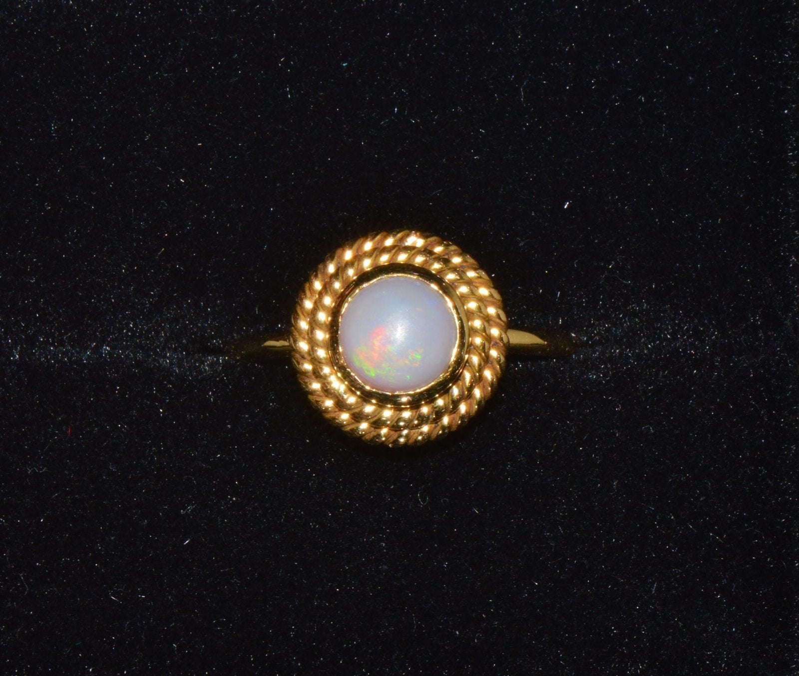 Certified Natural 1.18Cts Cabochon Opal 750 18K Solid Gold Bezel Filigree Stacking Ring