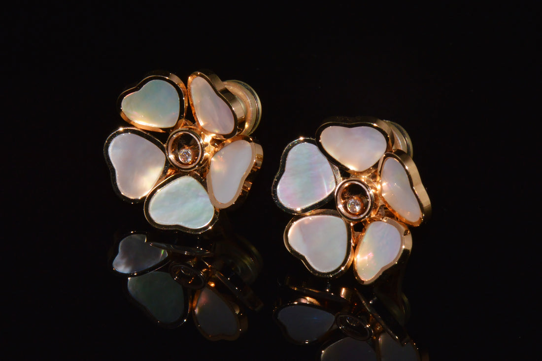 Chopard Happy Hearts Flowers Diamond Mother of Pearl 18K Rose Gold Earrings