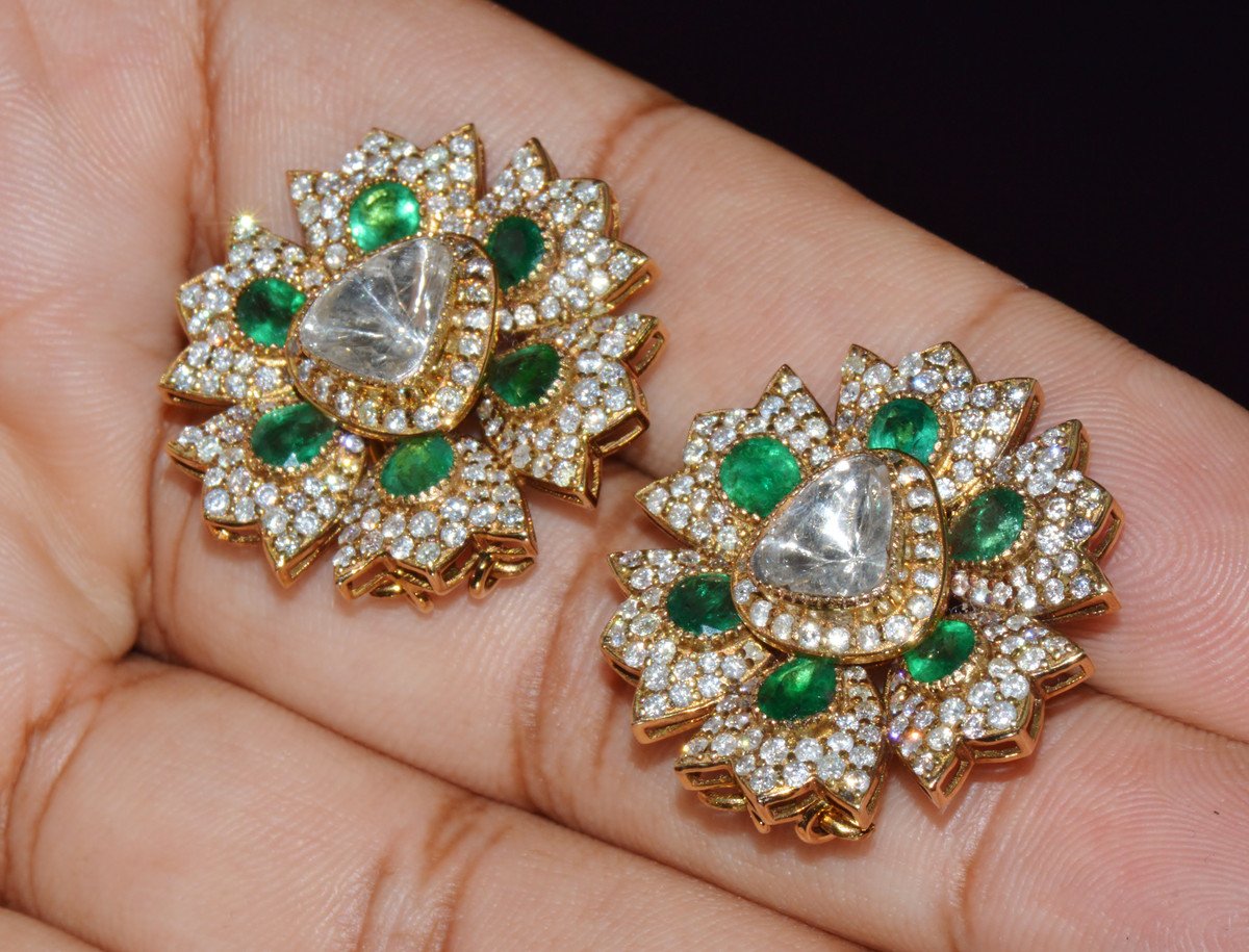 Estate Natural 6.40CTS Diamond & Emerald Solid 18K Gold Floral Earrings